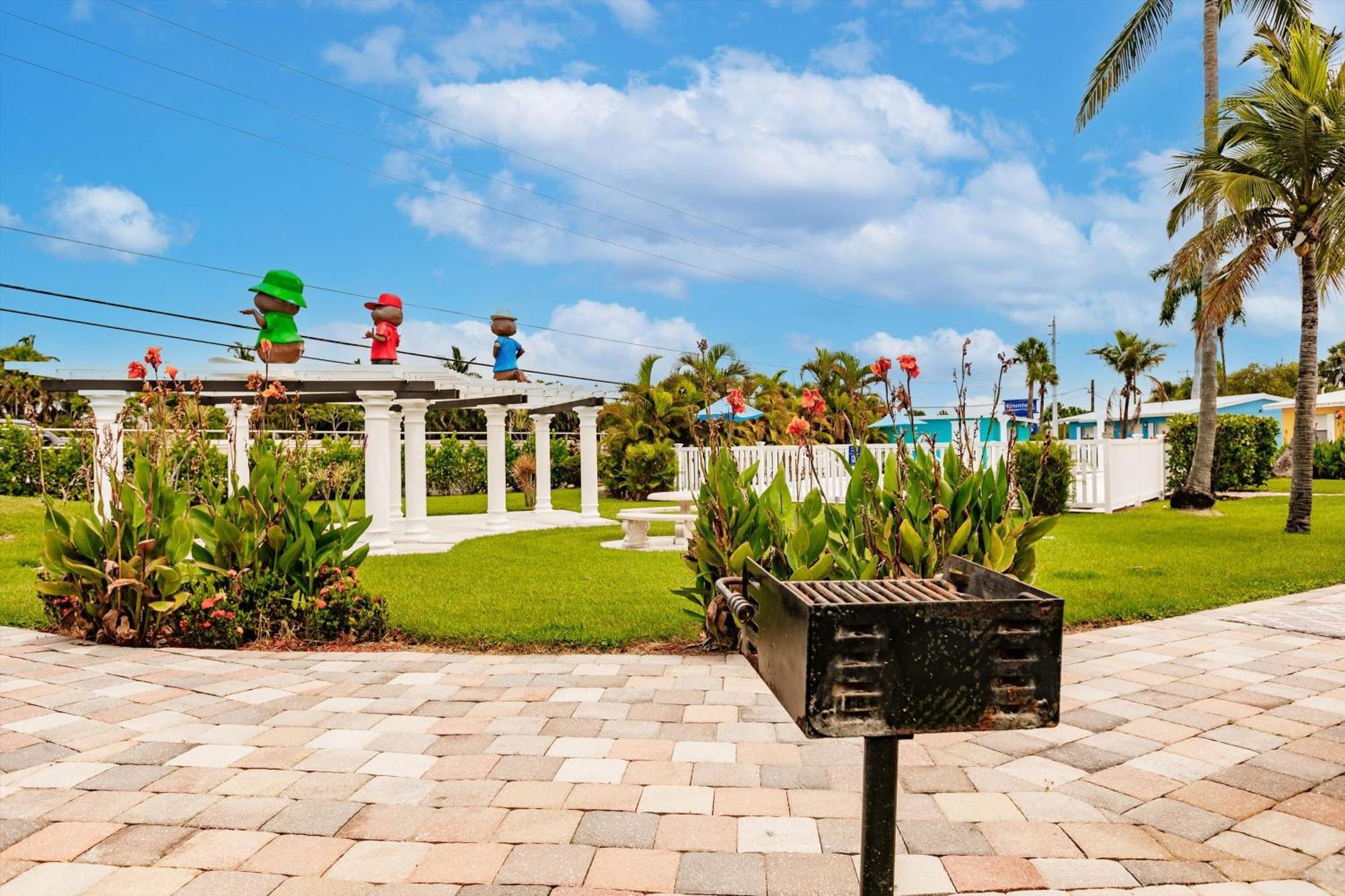 2 Bed Cottage With Pool, Close To Beach! Bbq Grills & Patio Fort Myers Exterior photo